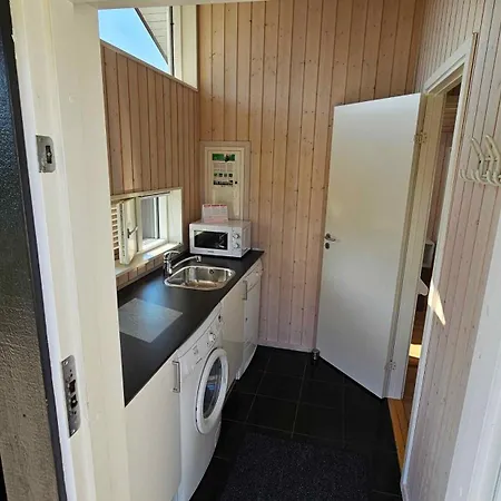 Cozy And Modern With Equipment * Nedre Lysabild