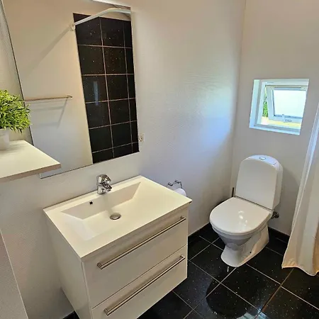 Cozy And Modern With Equipment * Nedre Lysabild