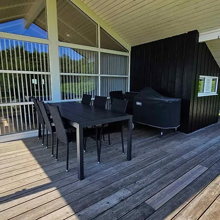 Casa de Férias Cozy And Modern With Equipment