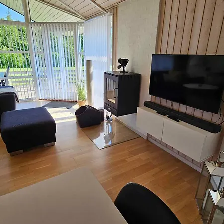 Cozy And Modern With Equipment Holiday home *