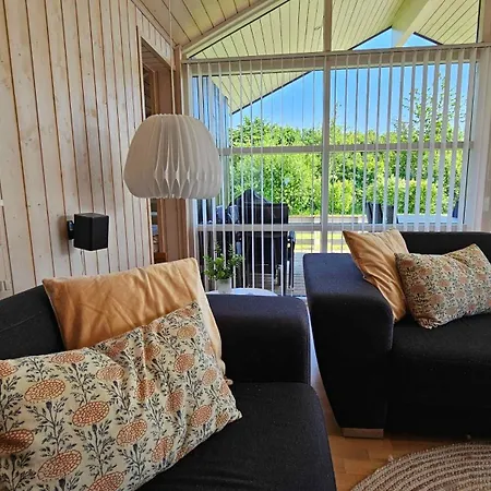 Cozy And Modern With Equipment * Nedre Lysabild