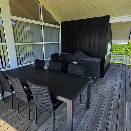 Cozy And Modern With Equipment بيت للعطل Nedre Lysabild