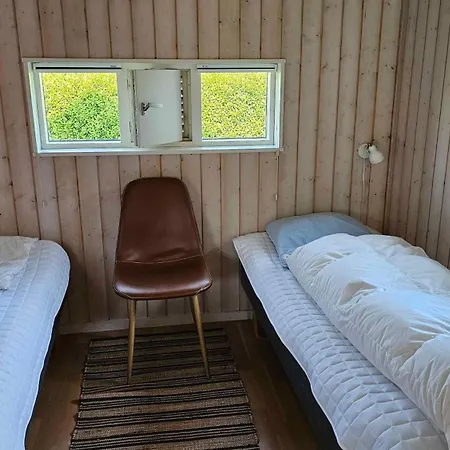 Cozy And Modern With Equipment بيت للعطل *