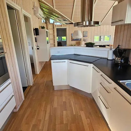 Cozy And Modern With Equipment * Nedre Lysabild