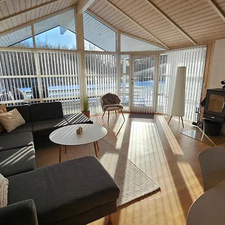 Cozy And Modern With Equipment * Nedre Lysabild