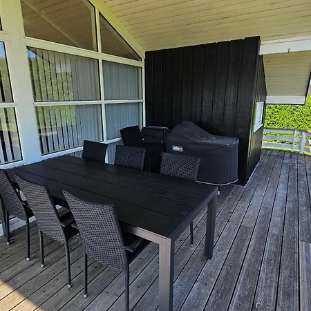 بيت للعطل Cozy And Modern With Equipment Nedre Lysabild