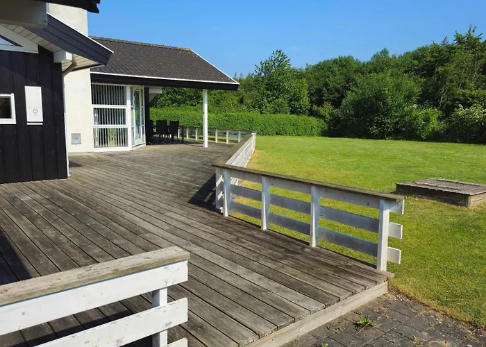 بيت للعطل Cozy And Modern With Equipment *