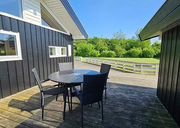 Cozy And Modern With Equipment بيت للعطل Nedre Lysabild