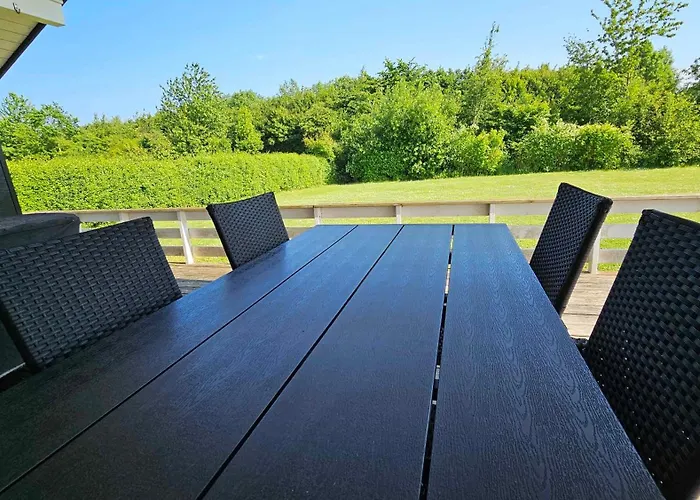 Cozy And Modern With Equipment * Nedre Lysabild